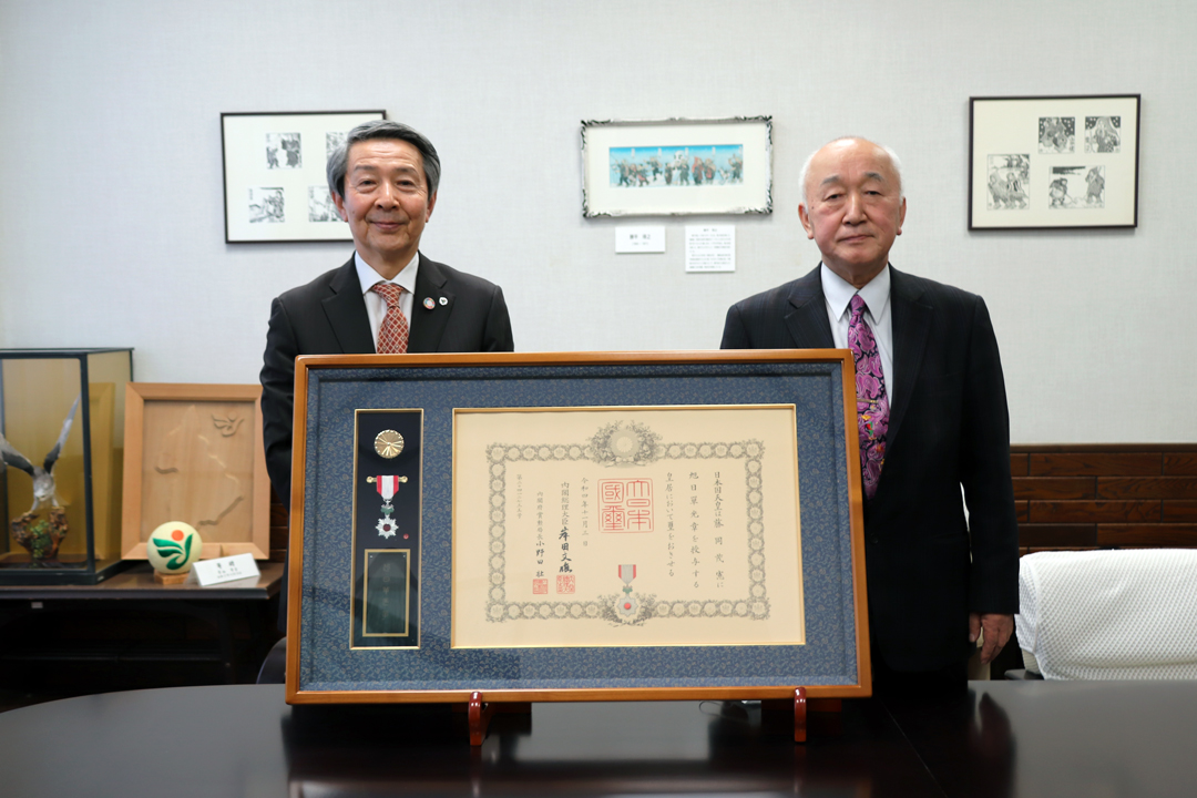 秋の叙勲受章報告（藤岡茂憲さん） | 北秋田市ホームページ 住民が主役